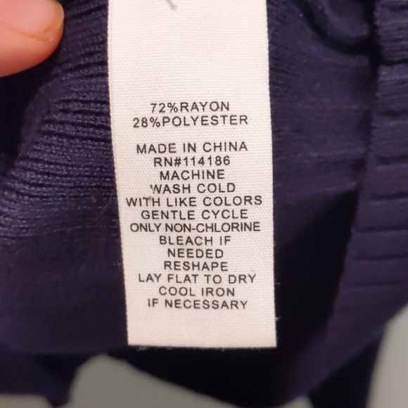 89th & Madison Navy Off the Shoulder Sweater - Picture 6 of 6